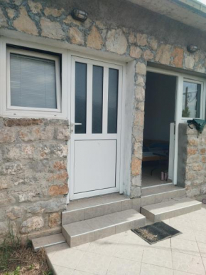 Kumbor apartments, Đenovići
